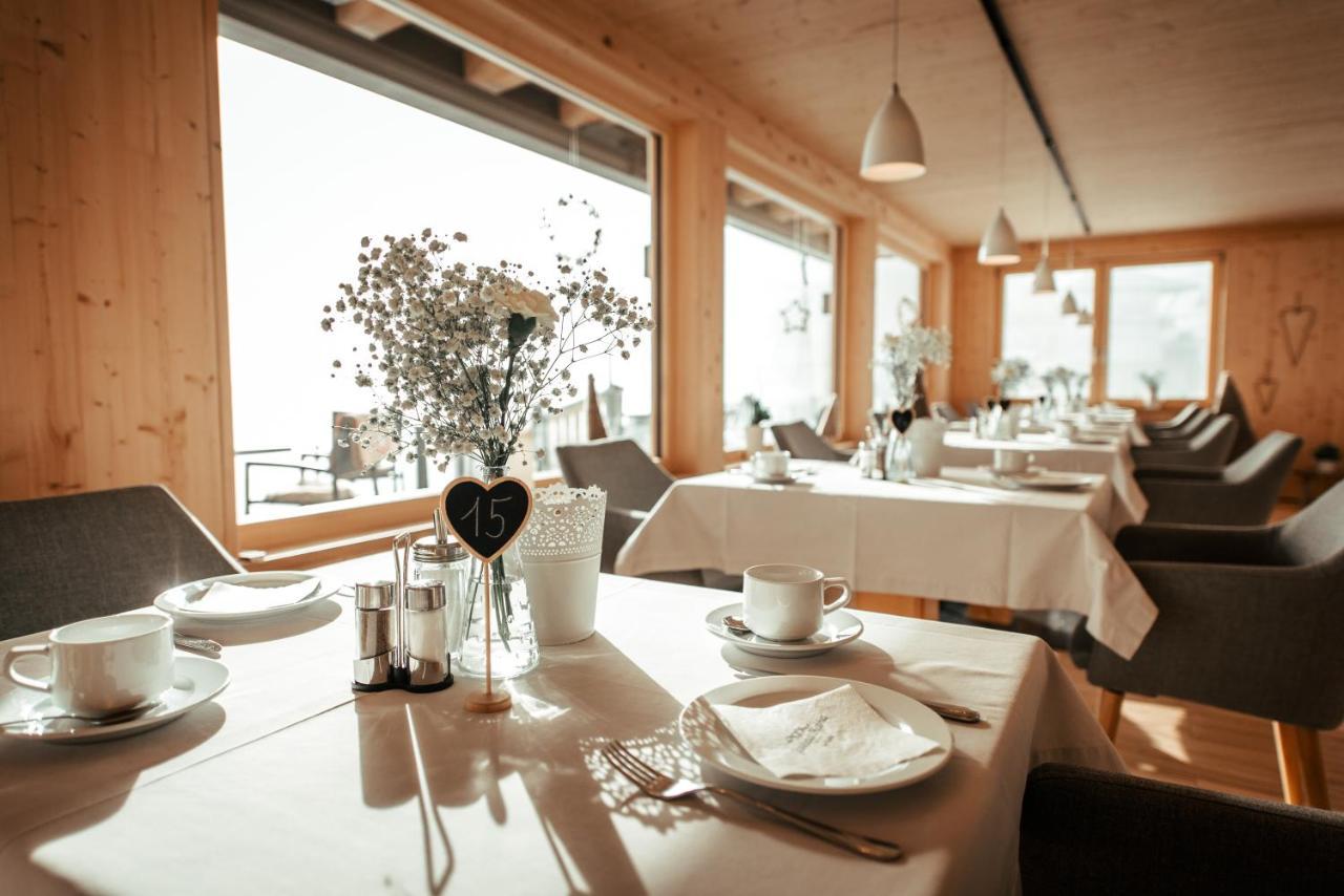 Gaestehaus Mathies Mittelberg Exterior photo